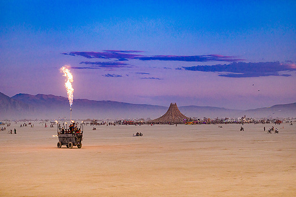 burning-man-wedding-0106