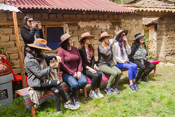 KelliBeePhotography-Peru-Willoq-Community-0014