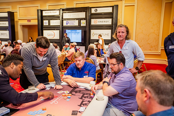 0956