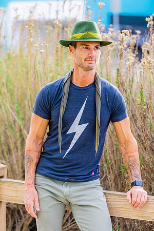 056
